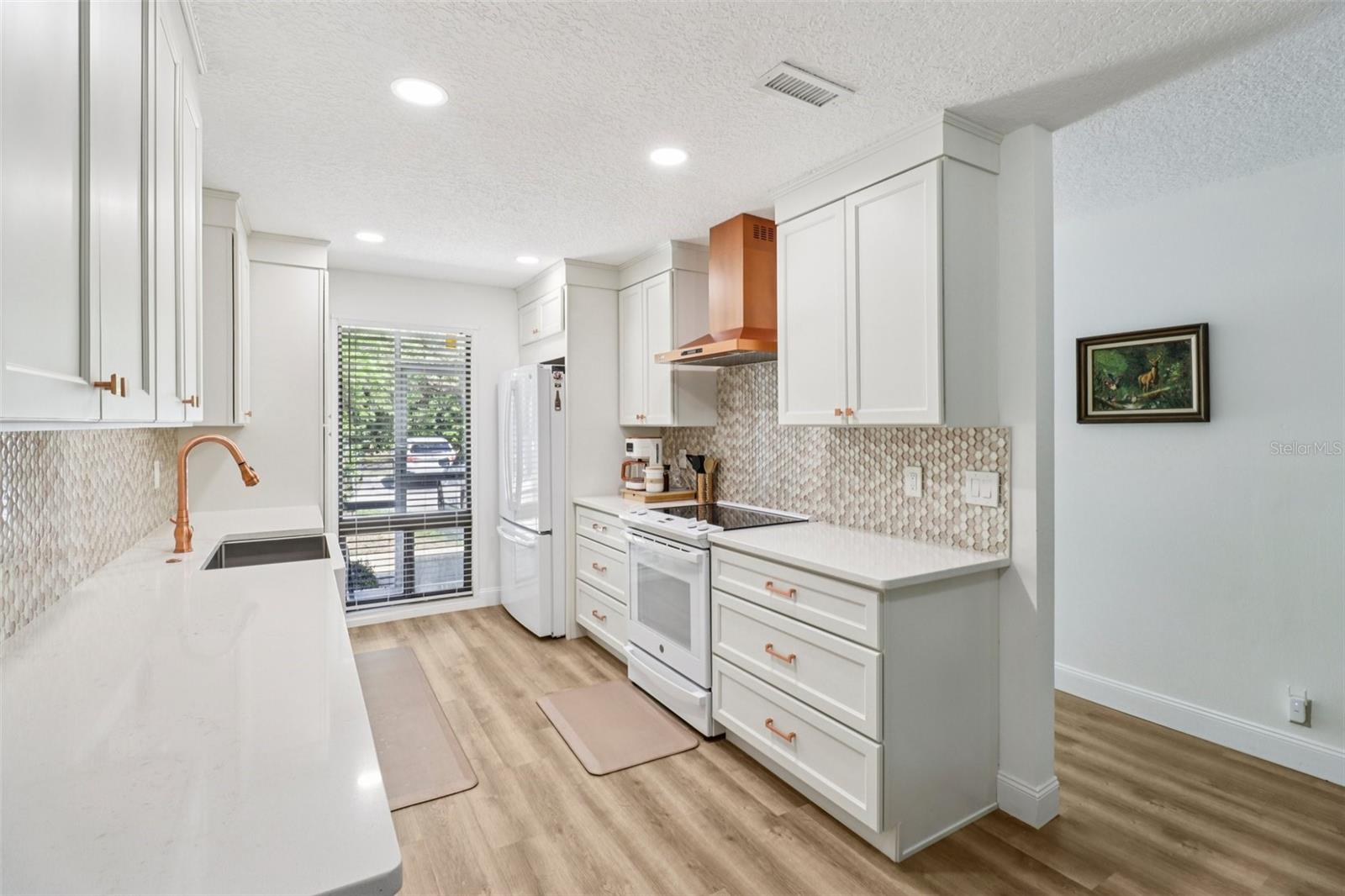 60 SHEOAH BOULEVARD 38A