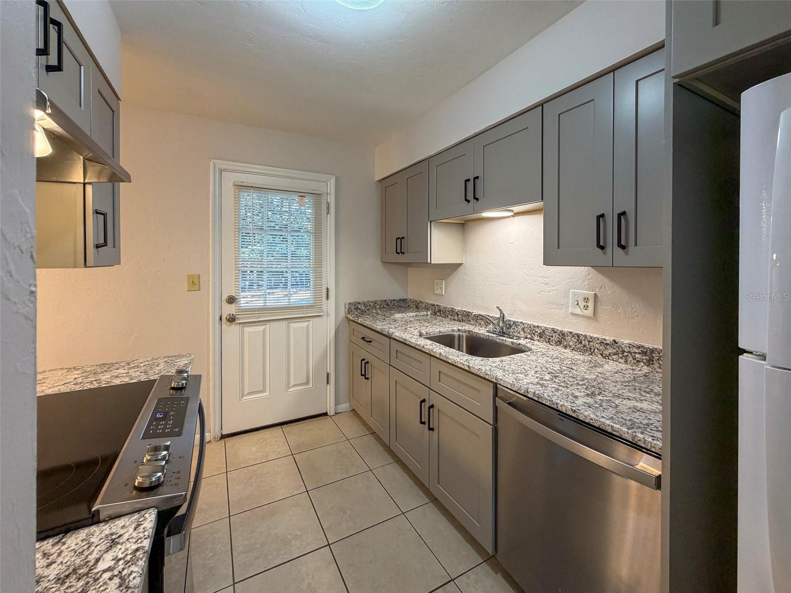 NORTHWOOD - Residential Lease