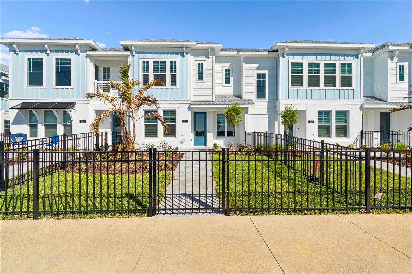 EMERALD LANDING AT WATERSIDE - Residential