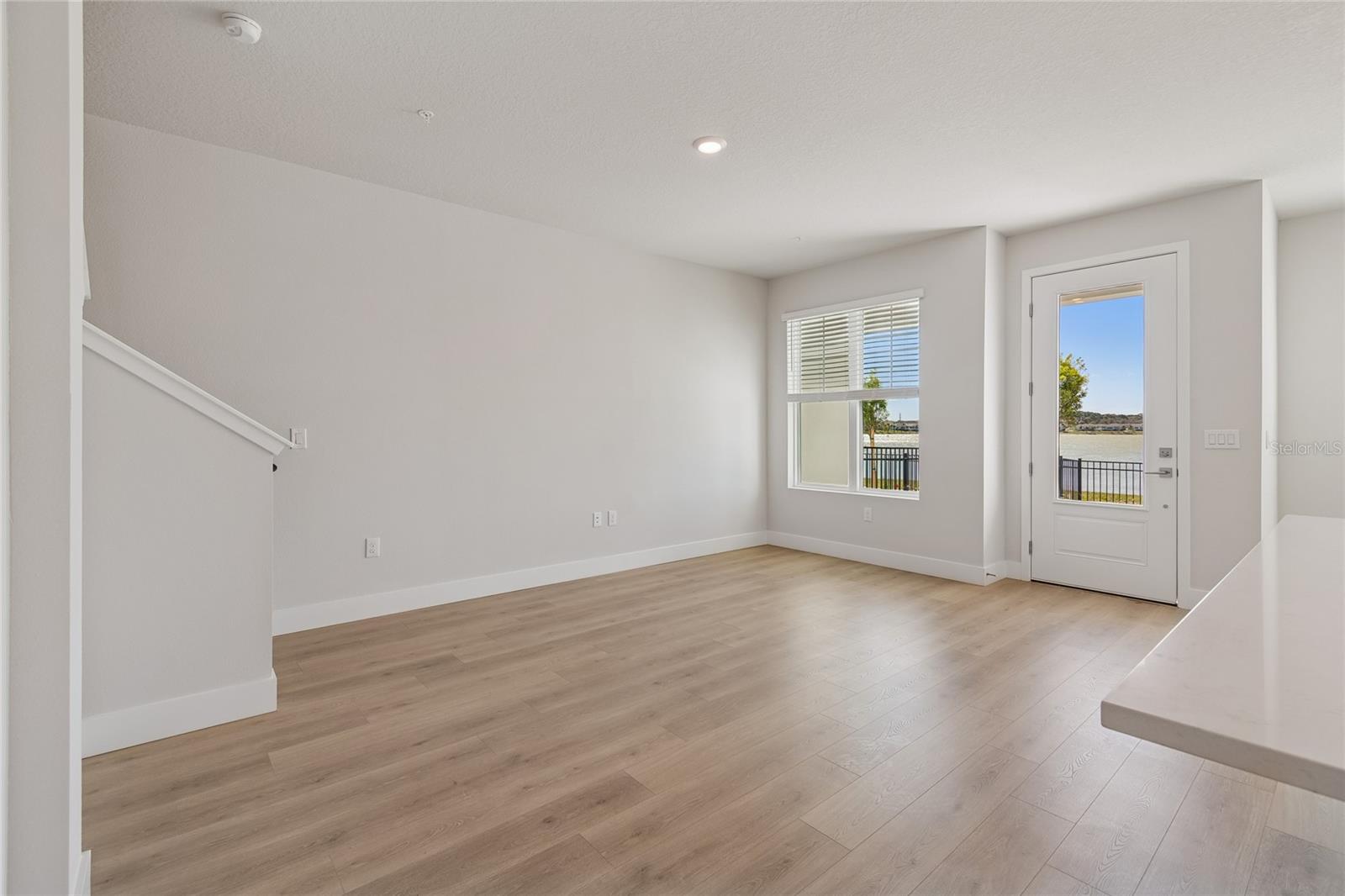 EMERALD LANDING AT WATERSIDE - Residential