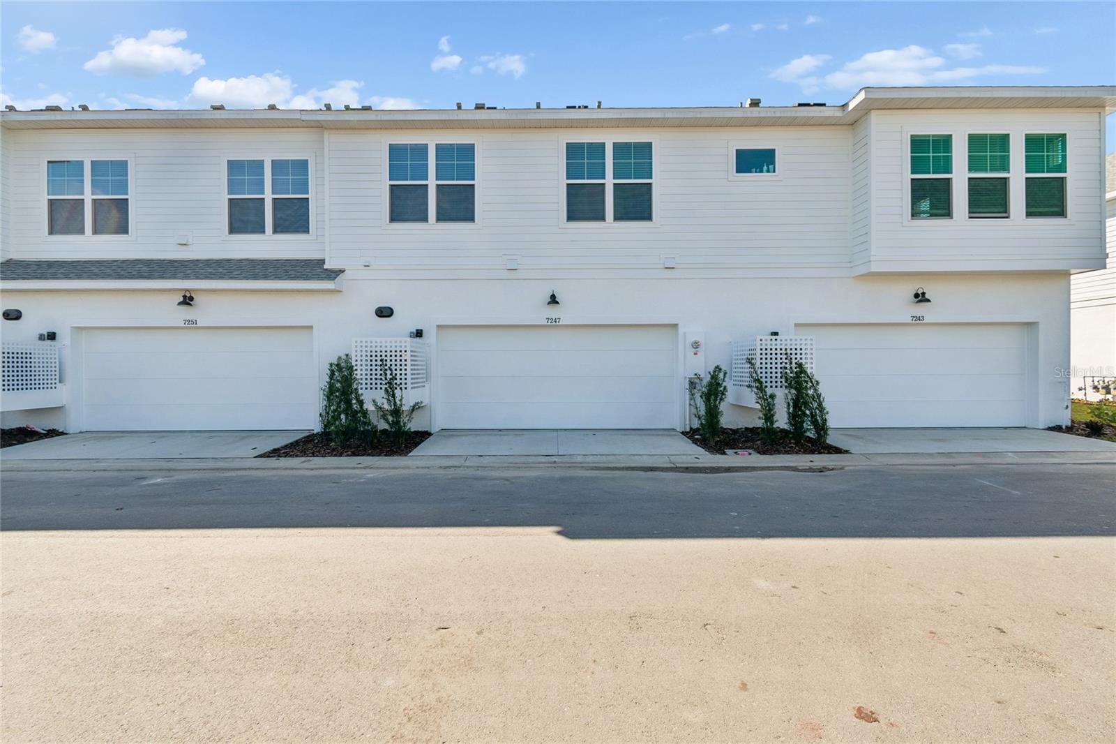 EMERALD LANDING AT WATERSIDE - Residential