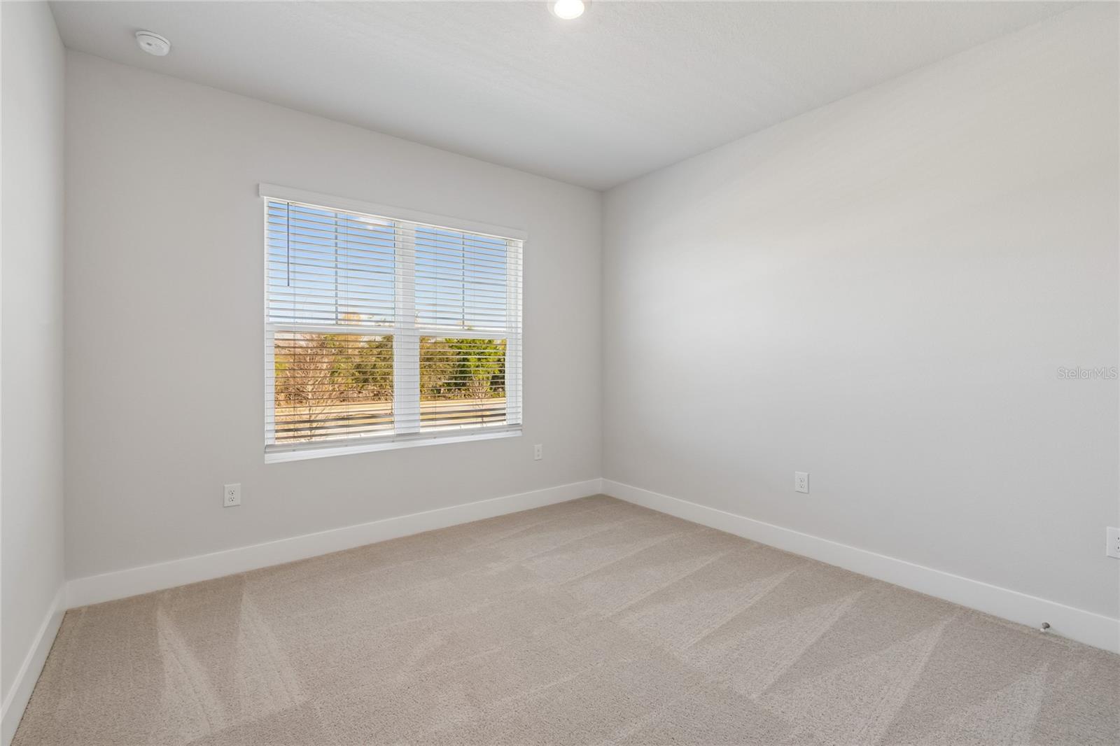 EMERALD LANDING AT WATERSIDE - Residential