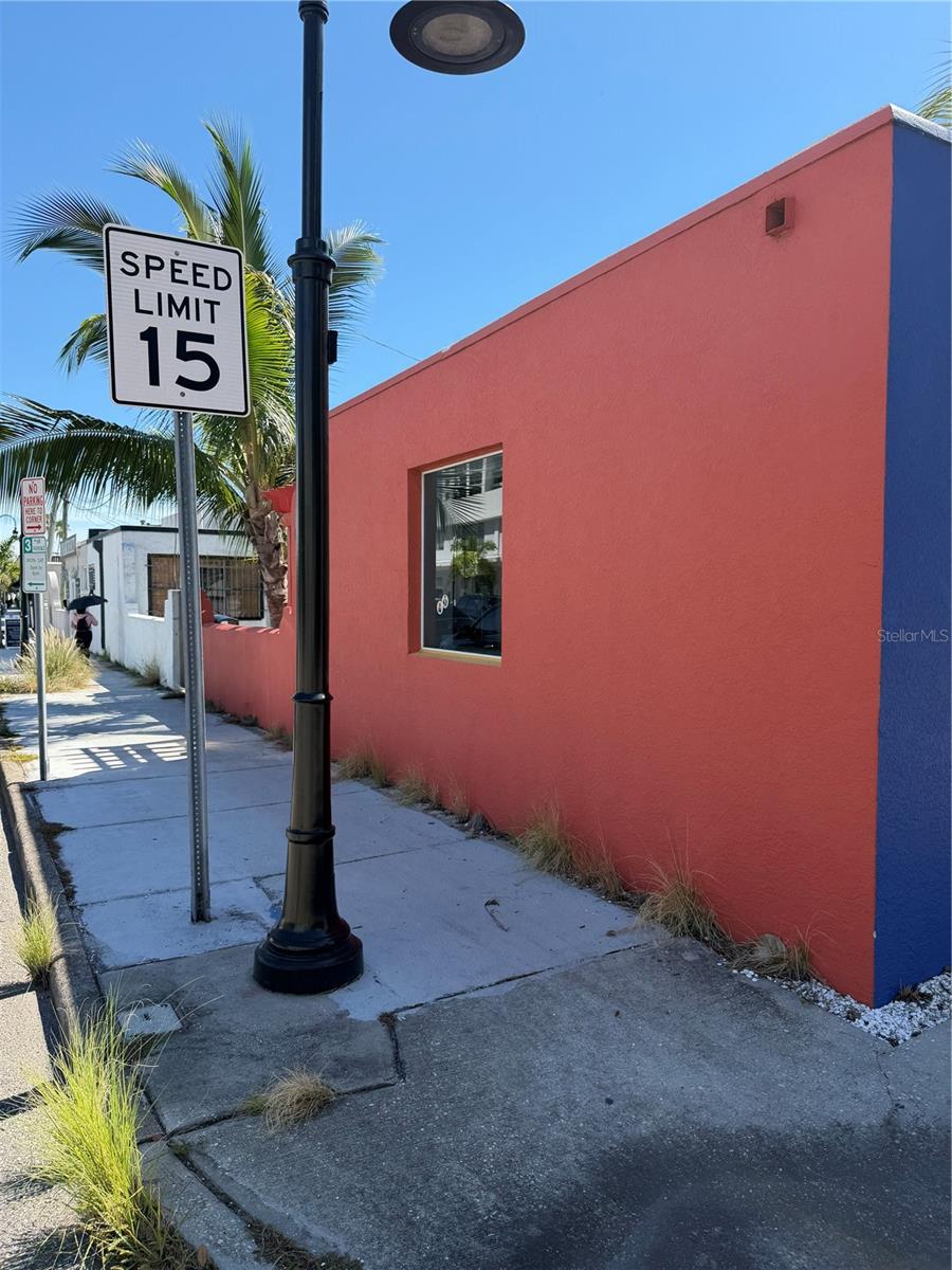 401 BURNS COURT, SARASOTA, FL, 34236 4 401 BURNS COURT