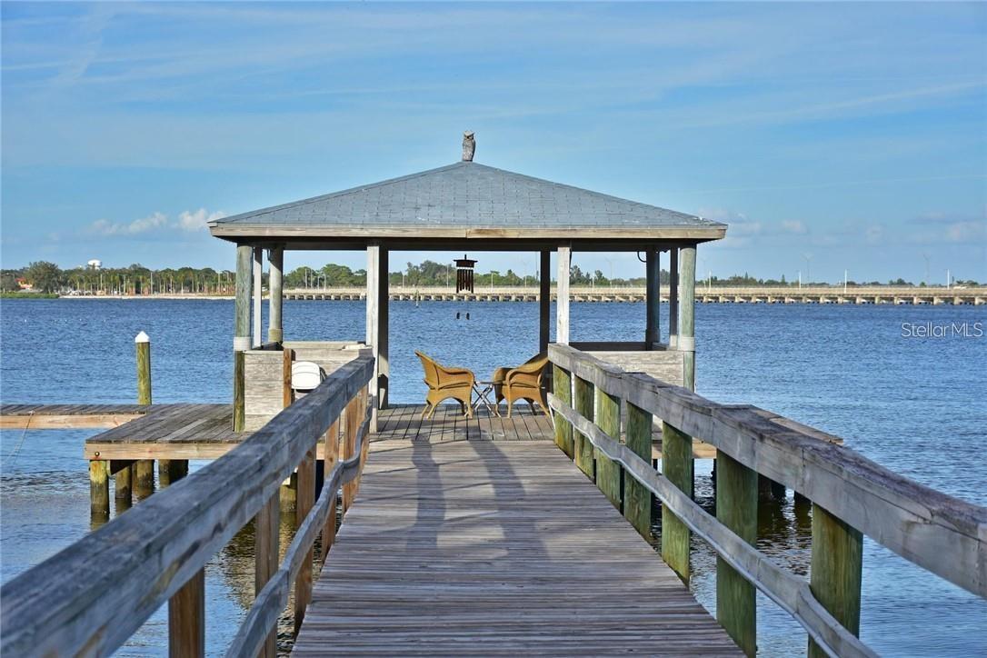 RIVER OAKS CONDO SEC B - Residential Lease