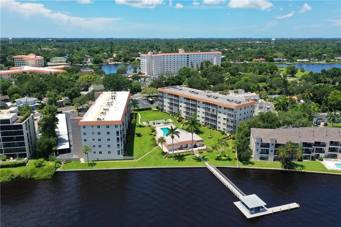 RIVER OAKS CONDO SEC B - Residential Lease