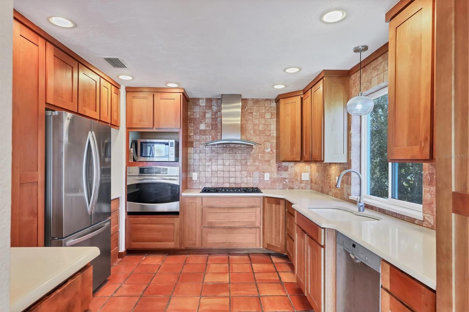 COQUINA KEY SEC 2 - Residential Lease