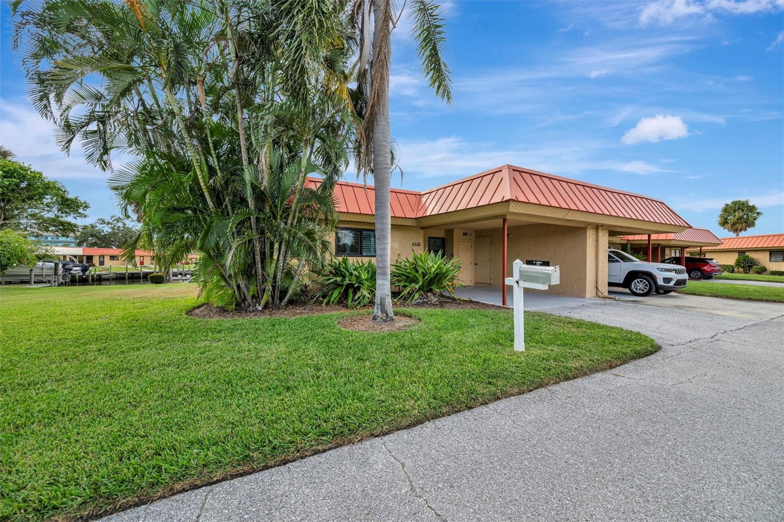 PALMA SOLA HARBOUR SEC 3 - Residential