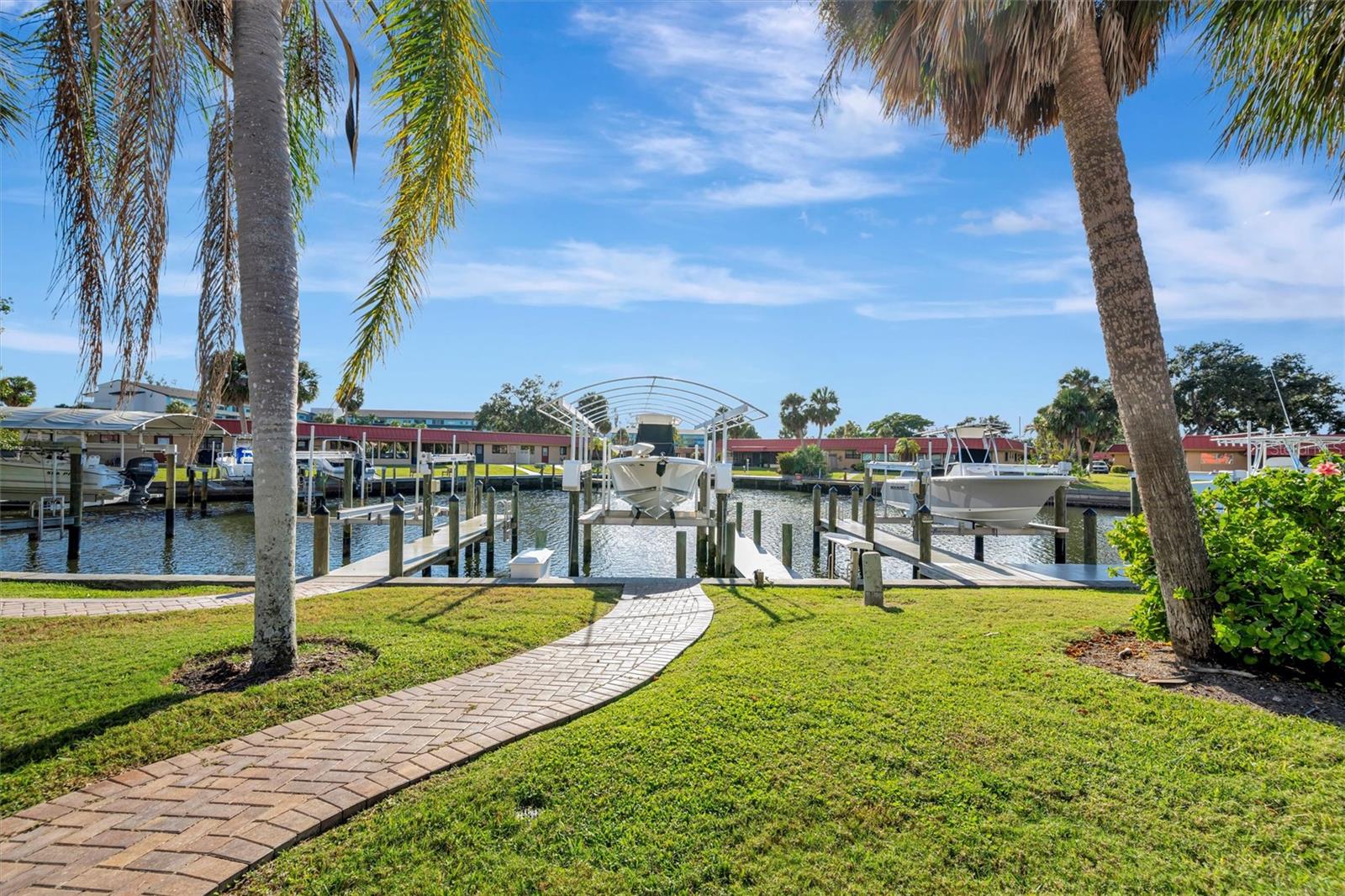 PALMA SOLA HARBOUR SEC 3 - Residential