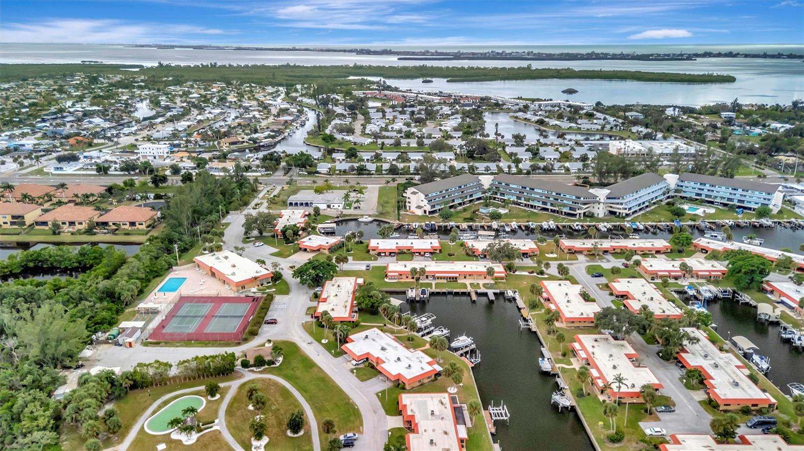 PALMA SOLA HARBOUR SEC 3 - Residential