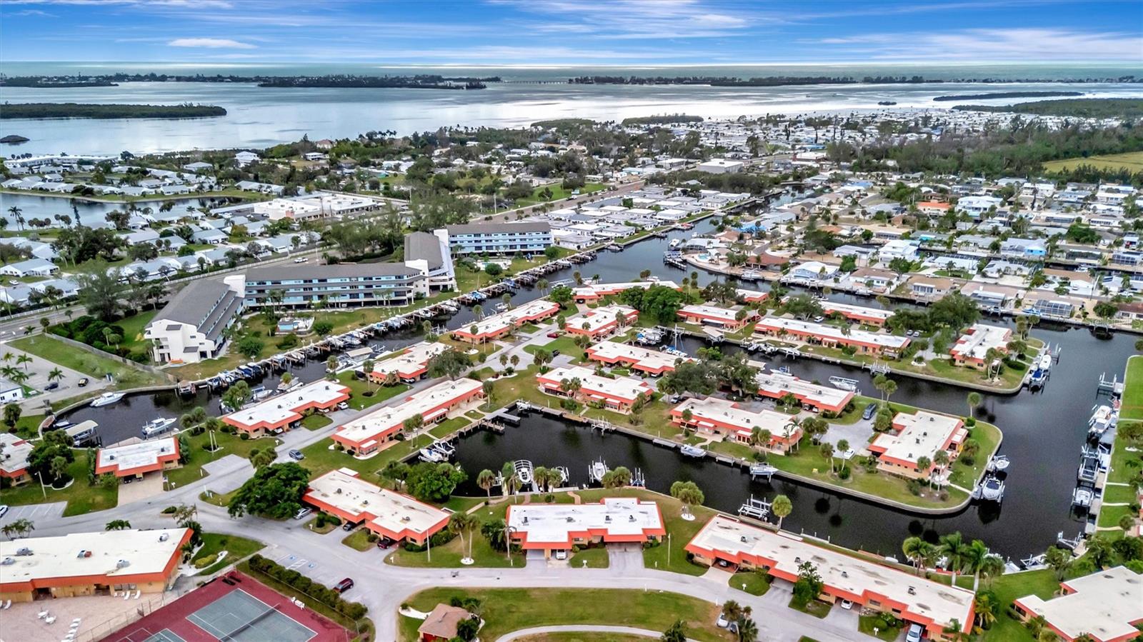 PALMA SOLA HARBOUR SEC 3 - Residential