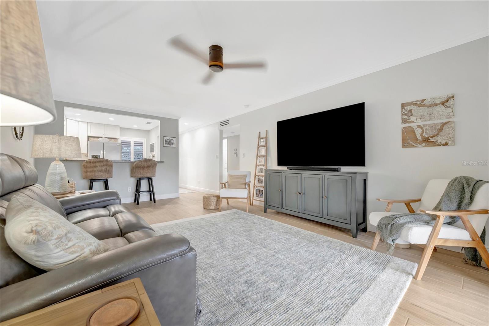 PALMA SOLA HARBOUR SEC 3 - Residential