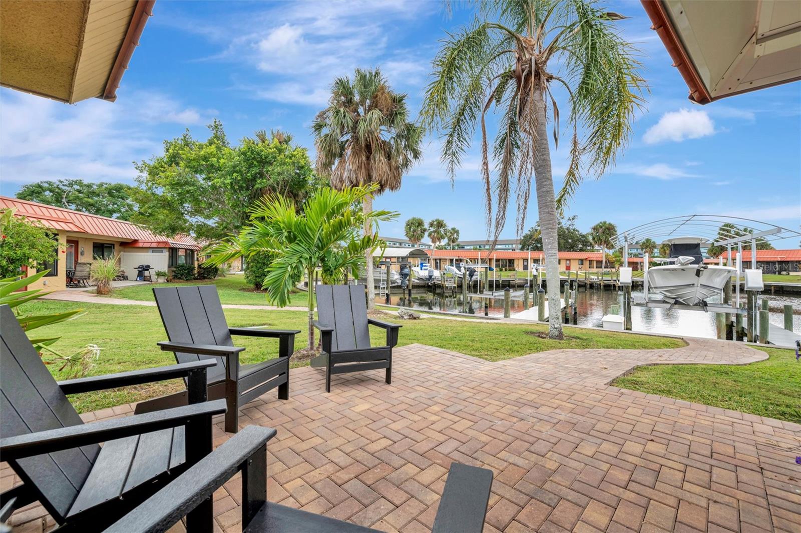 PALMA SOLA HARBOUR SEC 3 - Residential