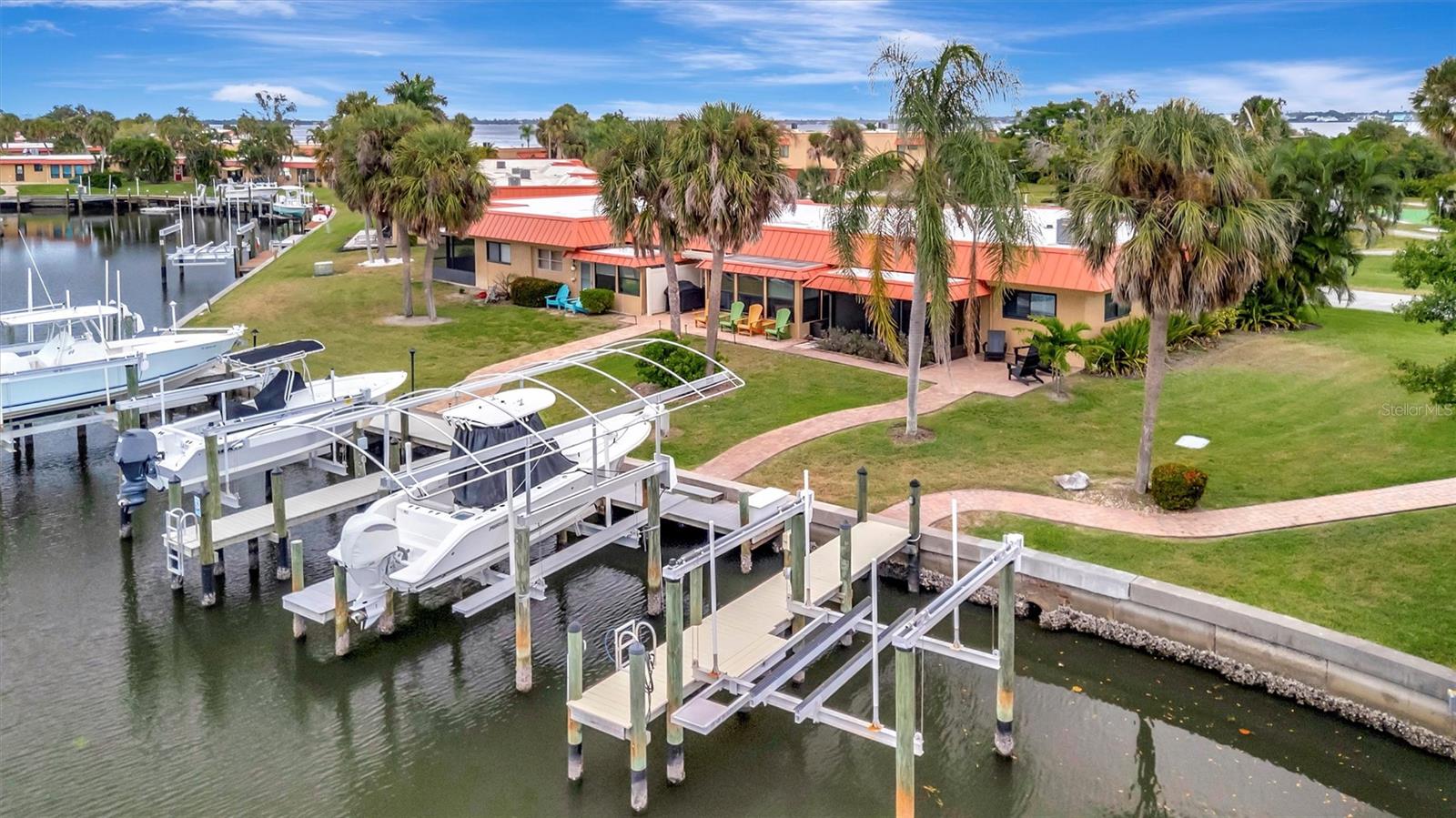 PALMA SOLA HARBOUR SEC 3 - Residential