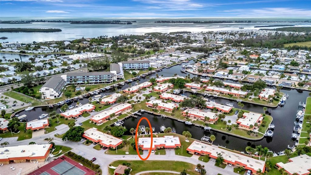 Photo of 4110 Catalina Drive, Bradenton, FL 34210 (MLS # A4670867)