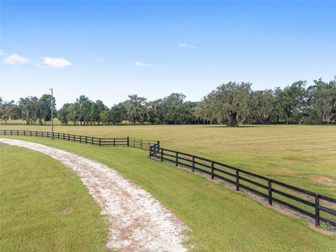 Tiny photo for 15224 NW 56th Court Road, Reddick, FL 32686 (MLS # OM734829)
