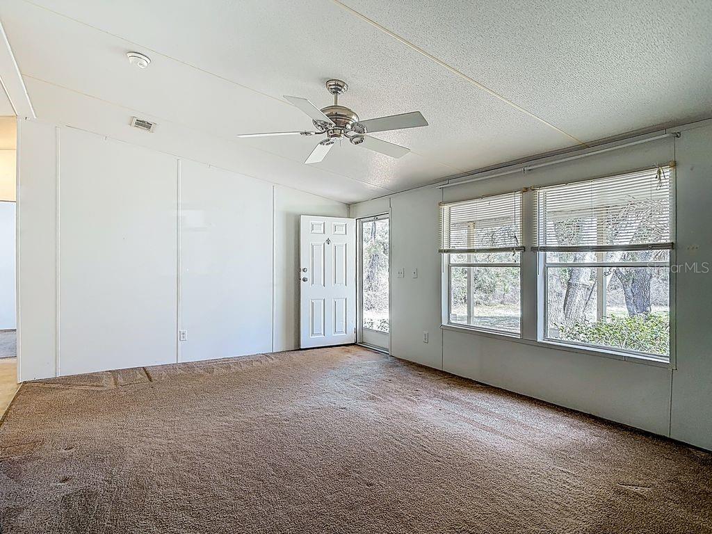 MOBILE HOME - Residential