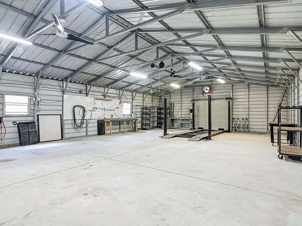 MOBILE HOME - Residential