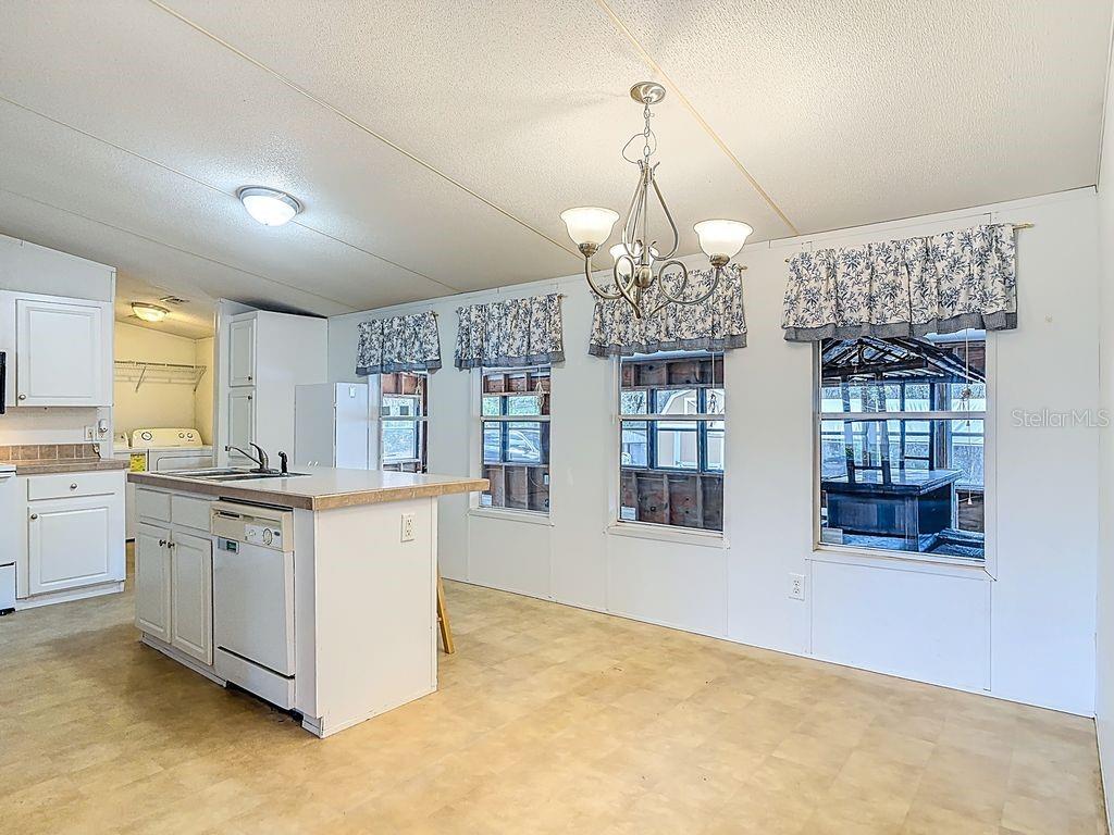 MOBILE HOME - Residential