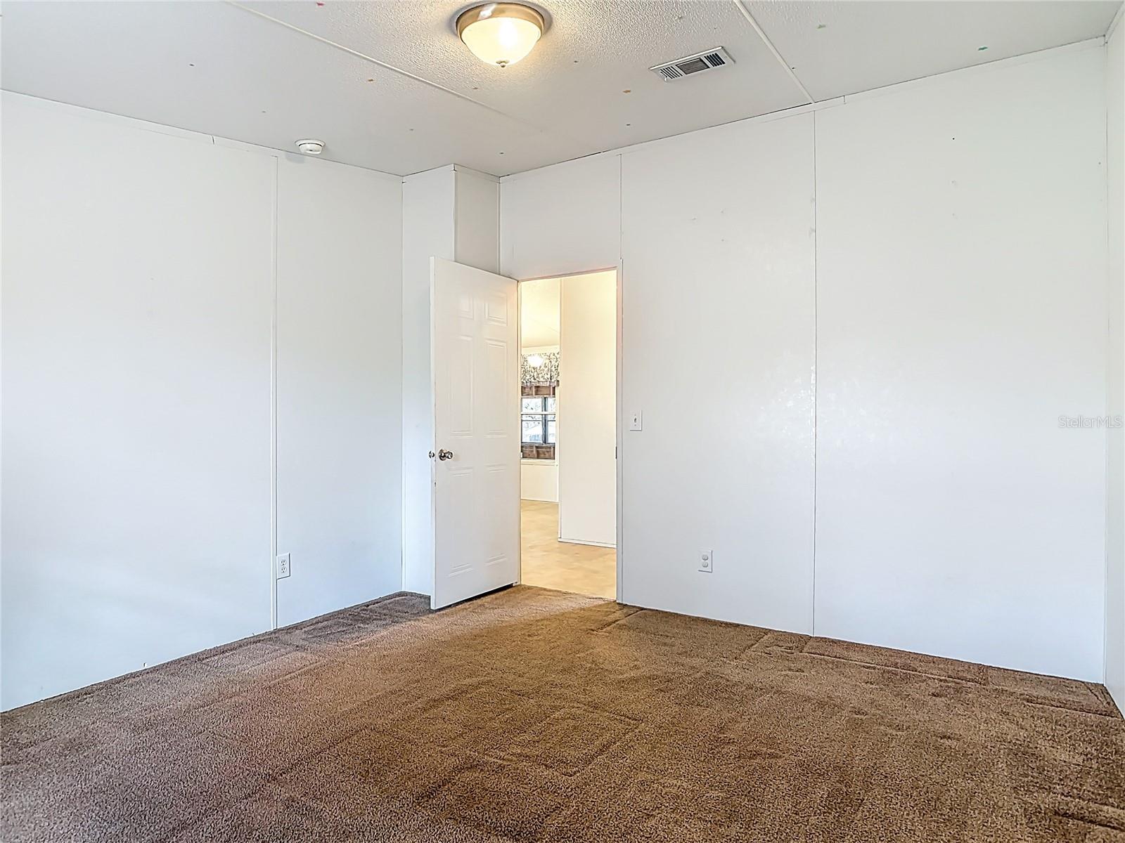 MOBILE HOME - Residential