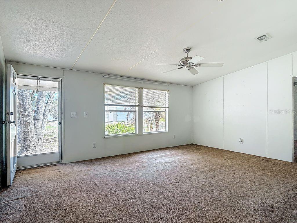 MOBILE HOME - Residential