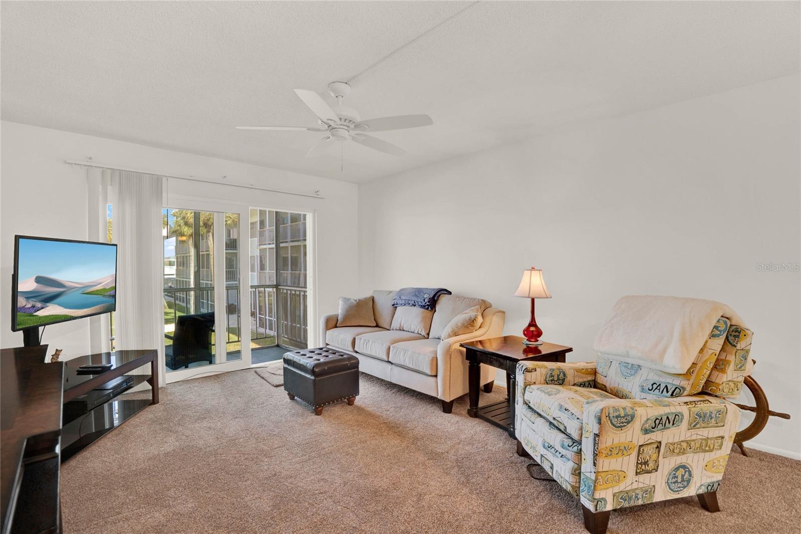325 N CAUSEWAY 2080