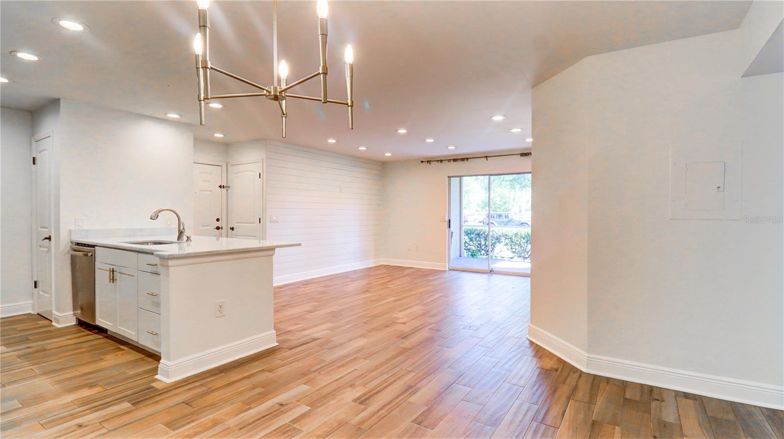 THE HIGHLANDS AT HUNTERS GREE - Residential