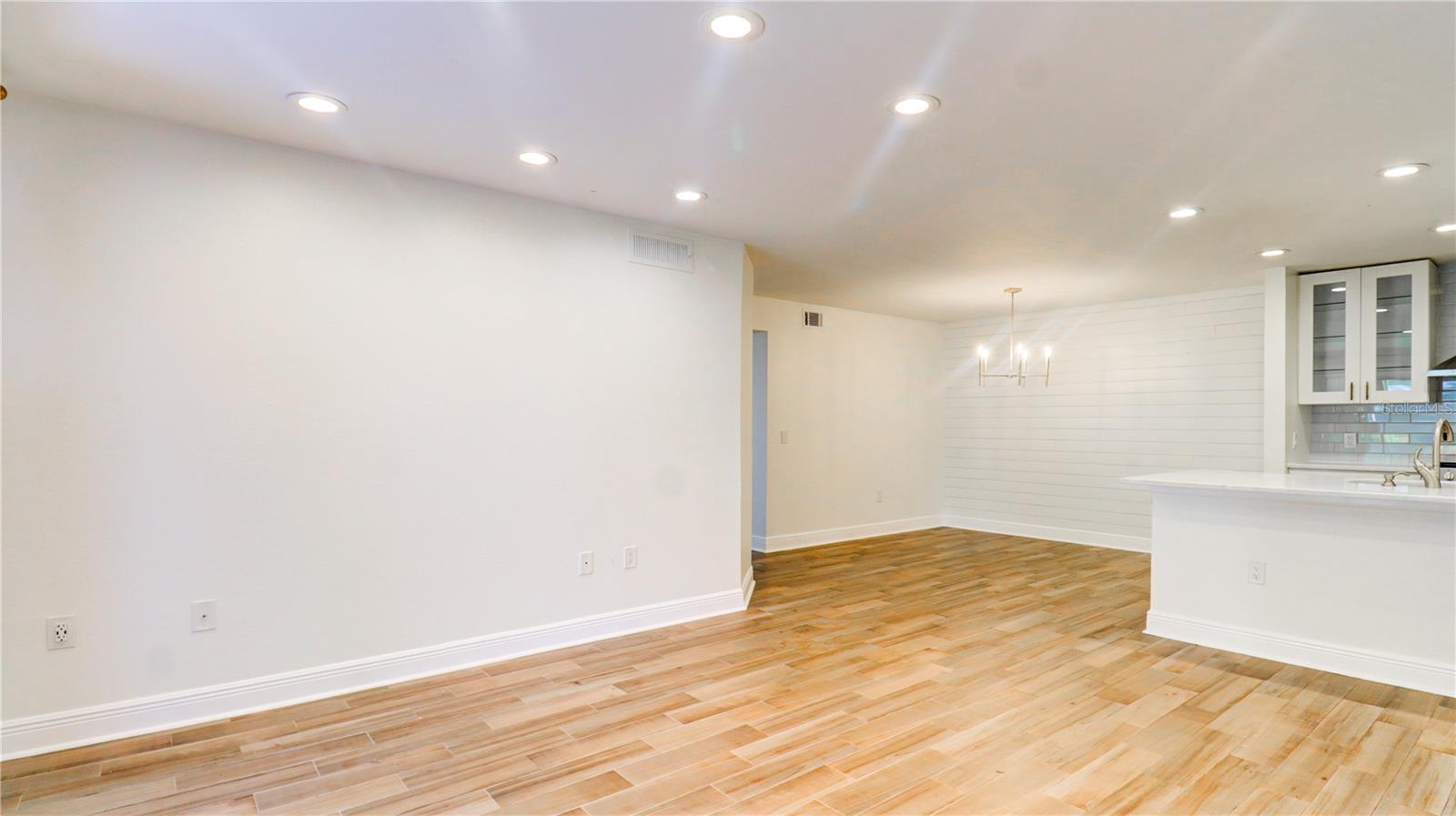THE HIGHLANDS AT HUNTERS GREE - Residential