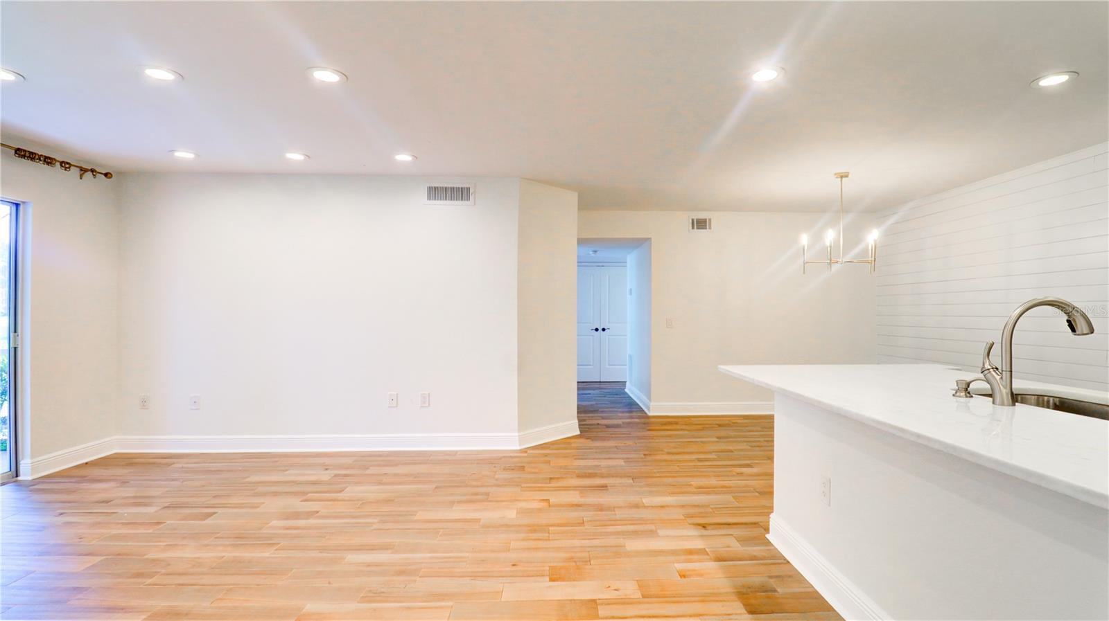 9481 HIGHLAND OAK DRIVE 1001