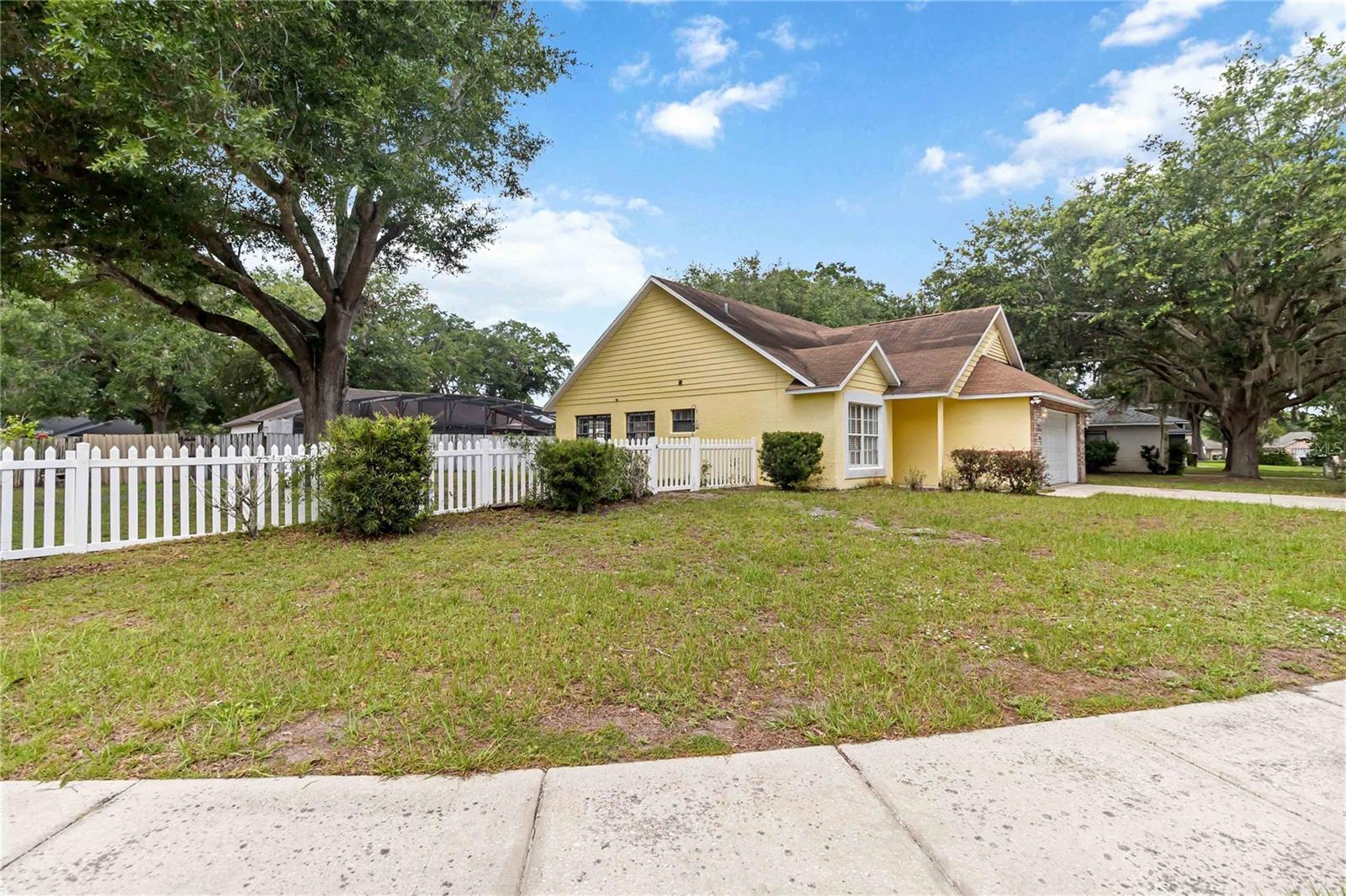 2924 DANA LANE