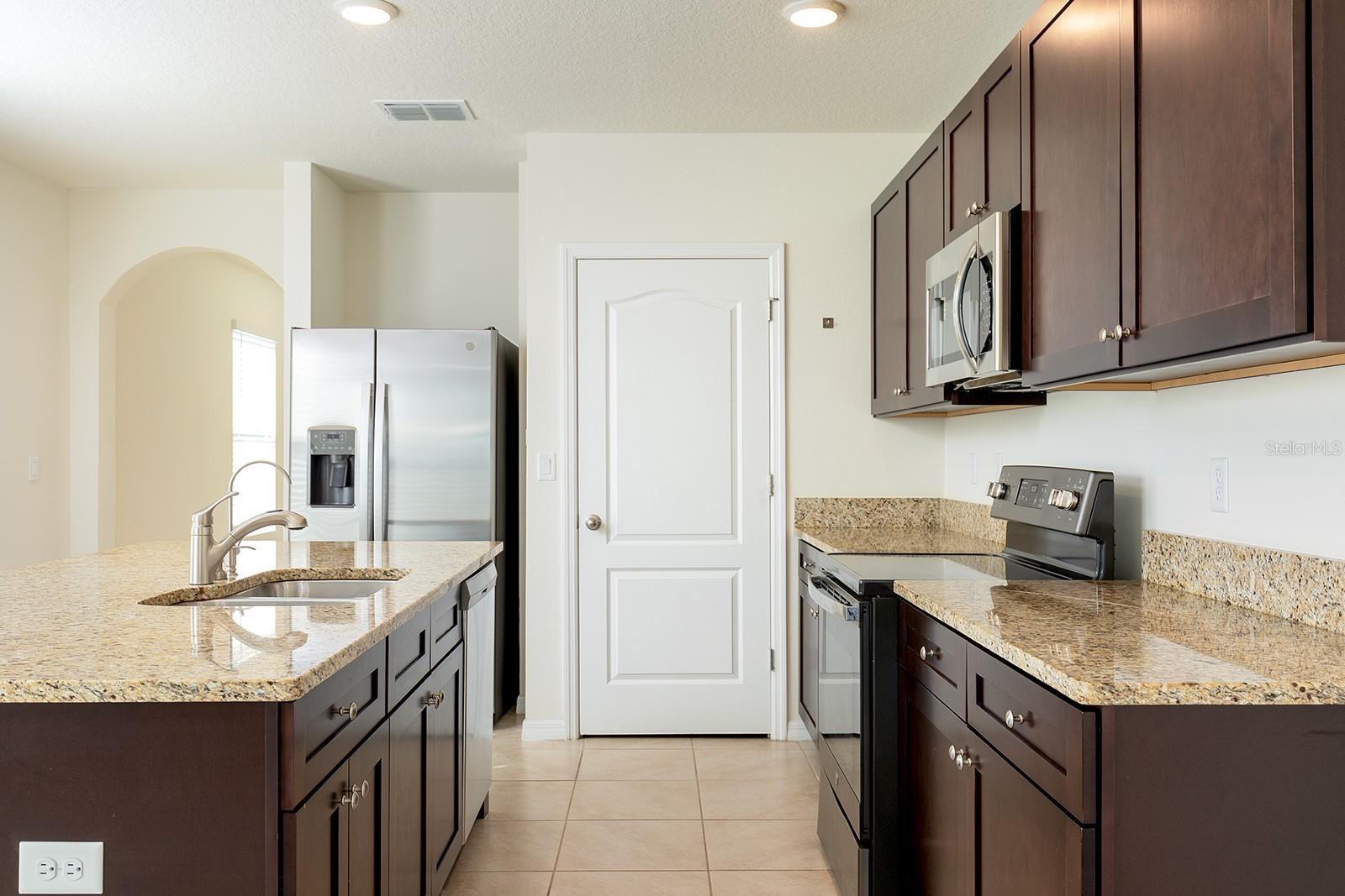 OAK TRAIL RESERVE - Residential