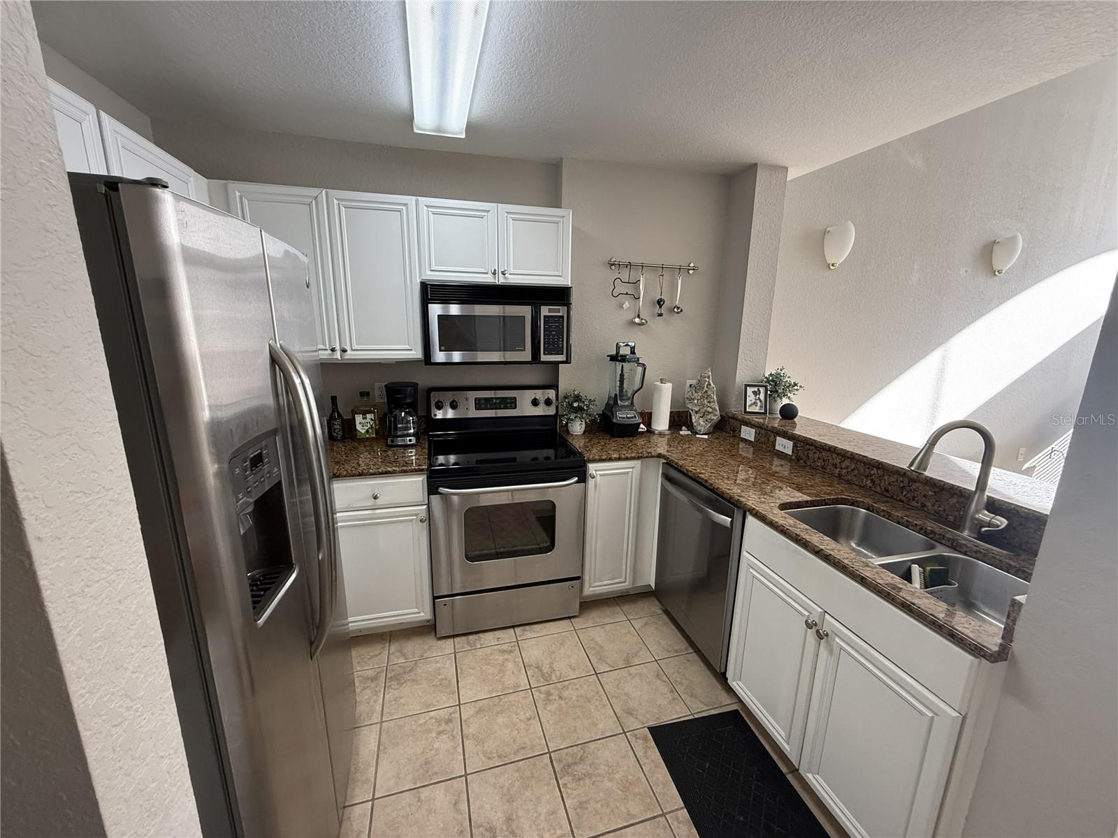 PARKCREST HARBOUR ISLAND CONDO - Residential Lease