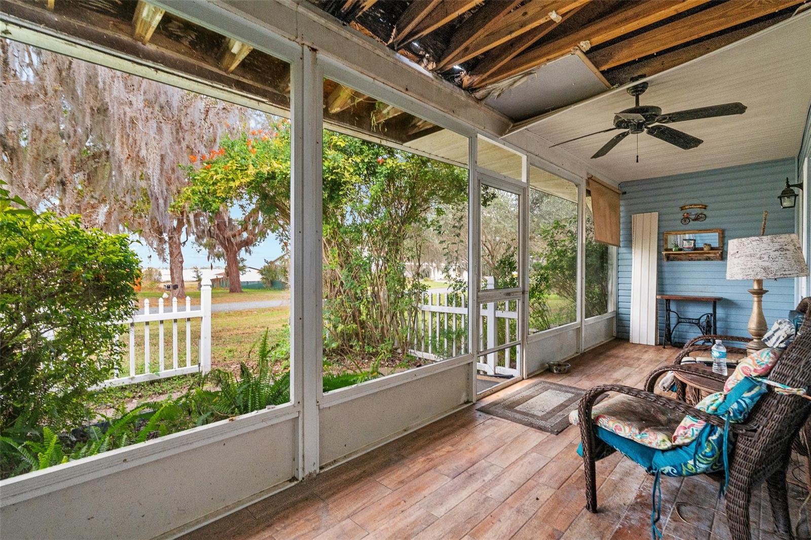 BRYANTS LAKE VIEW MANOR - Residential