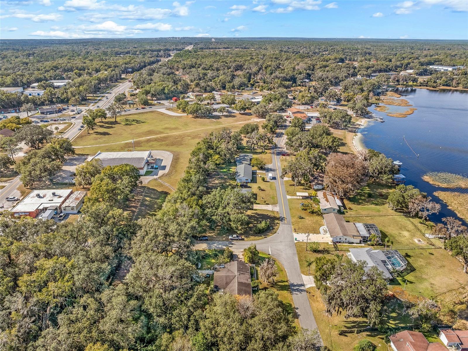 BRYANTS LAKE VIEW MANOR - Residential