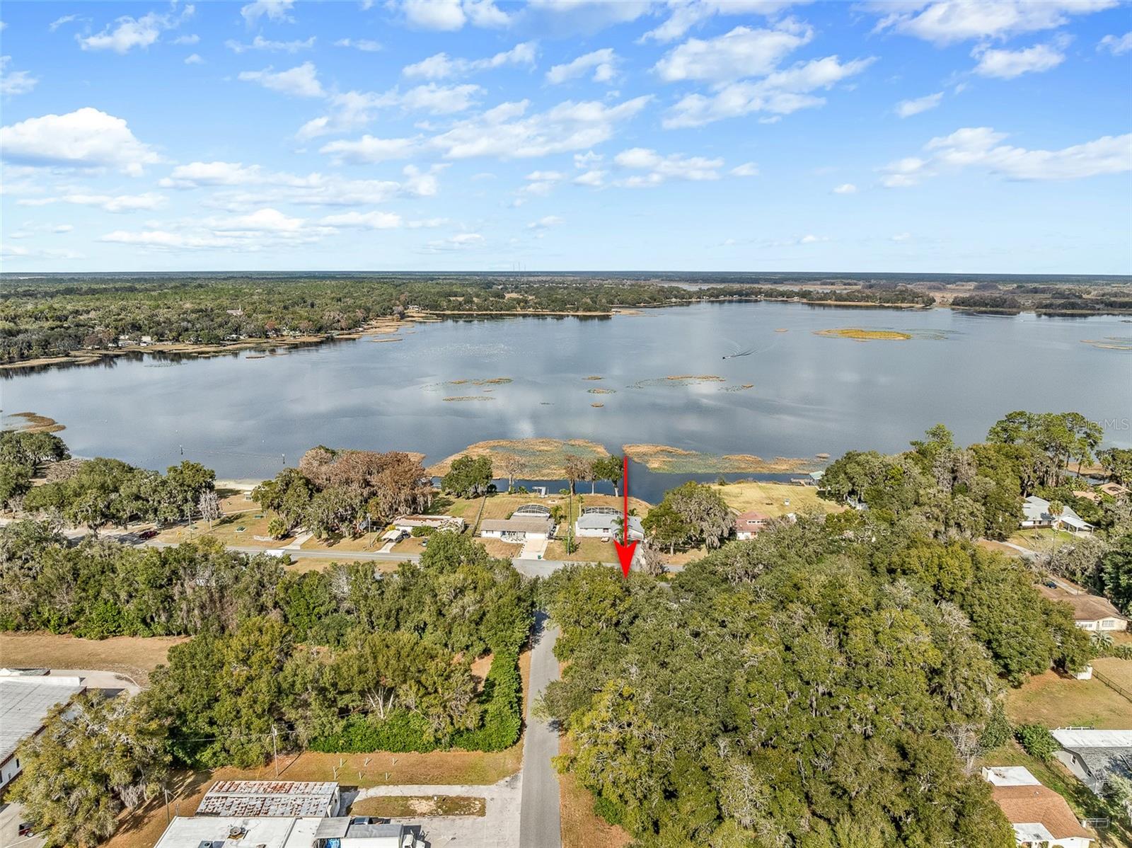 BRYANTS LAKE VIEW MANOR - Residential