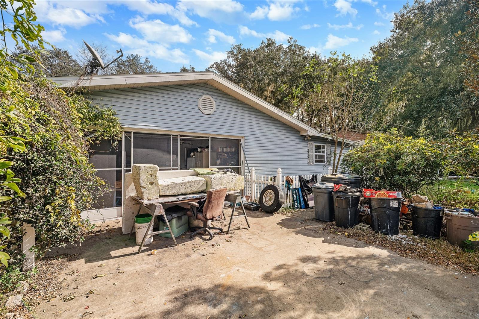 BRYANTS LAKE VIEW MANOR - Residential