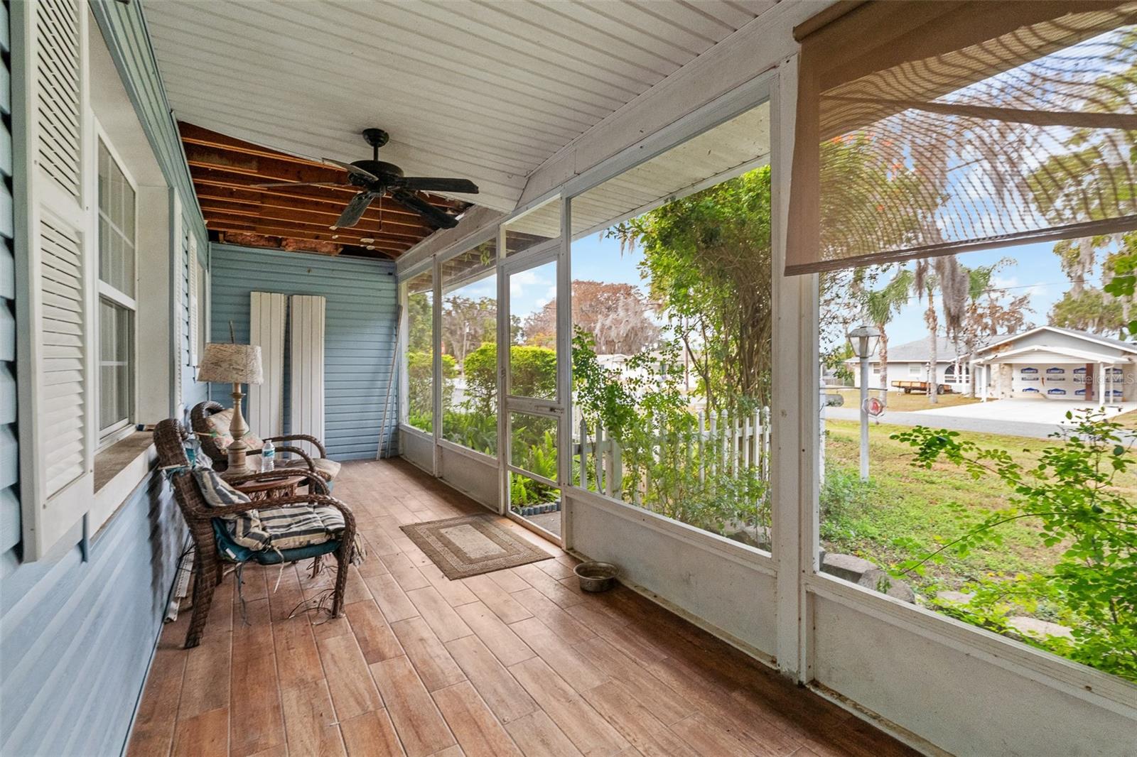 BRYANTS LAKE VIEW MANOR - Residential