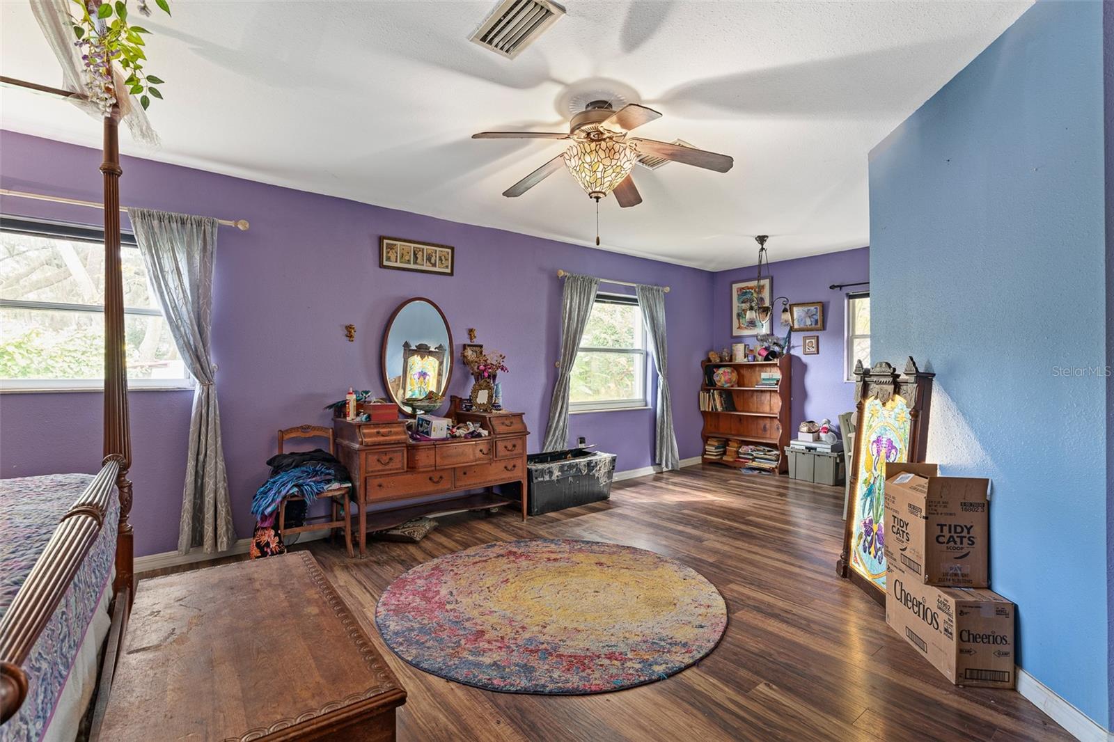 BRYANTS LAKE VIEW MANOR - Residential