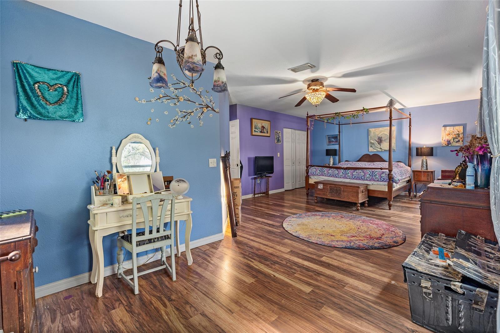 BRYANTS LAKE VIEW MANOR - Residential