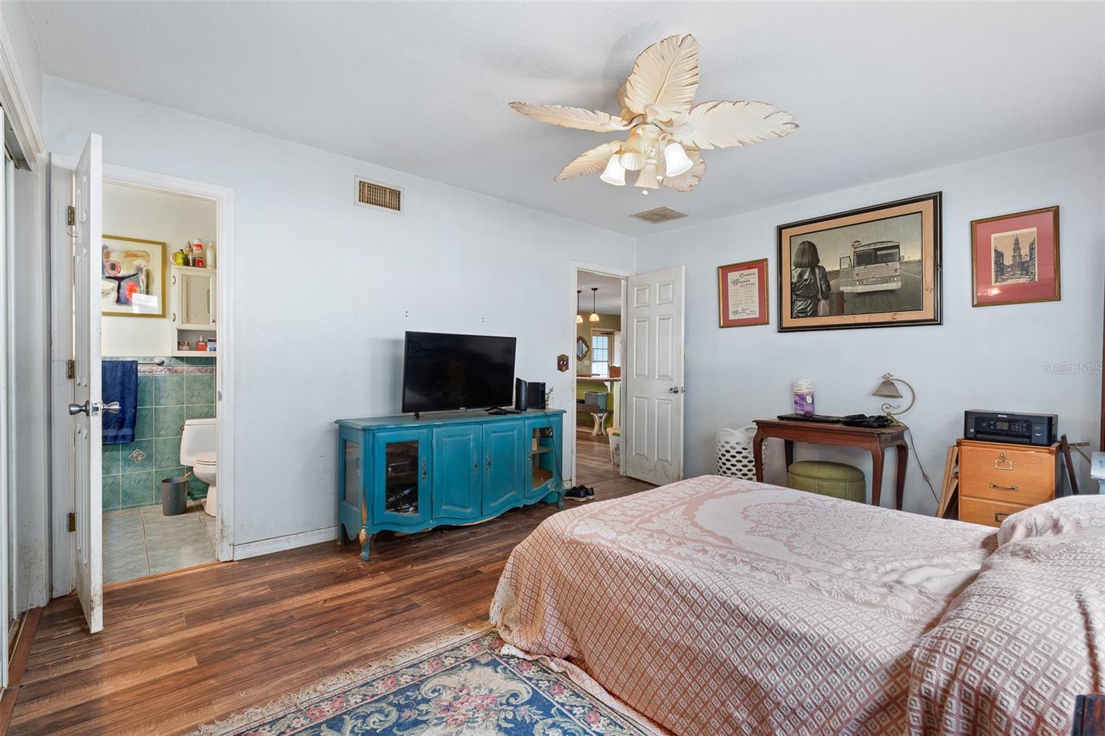 BRYANTS LAKE VIEW MANOR - Residential