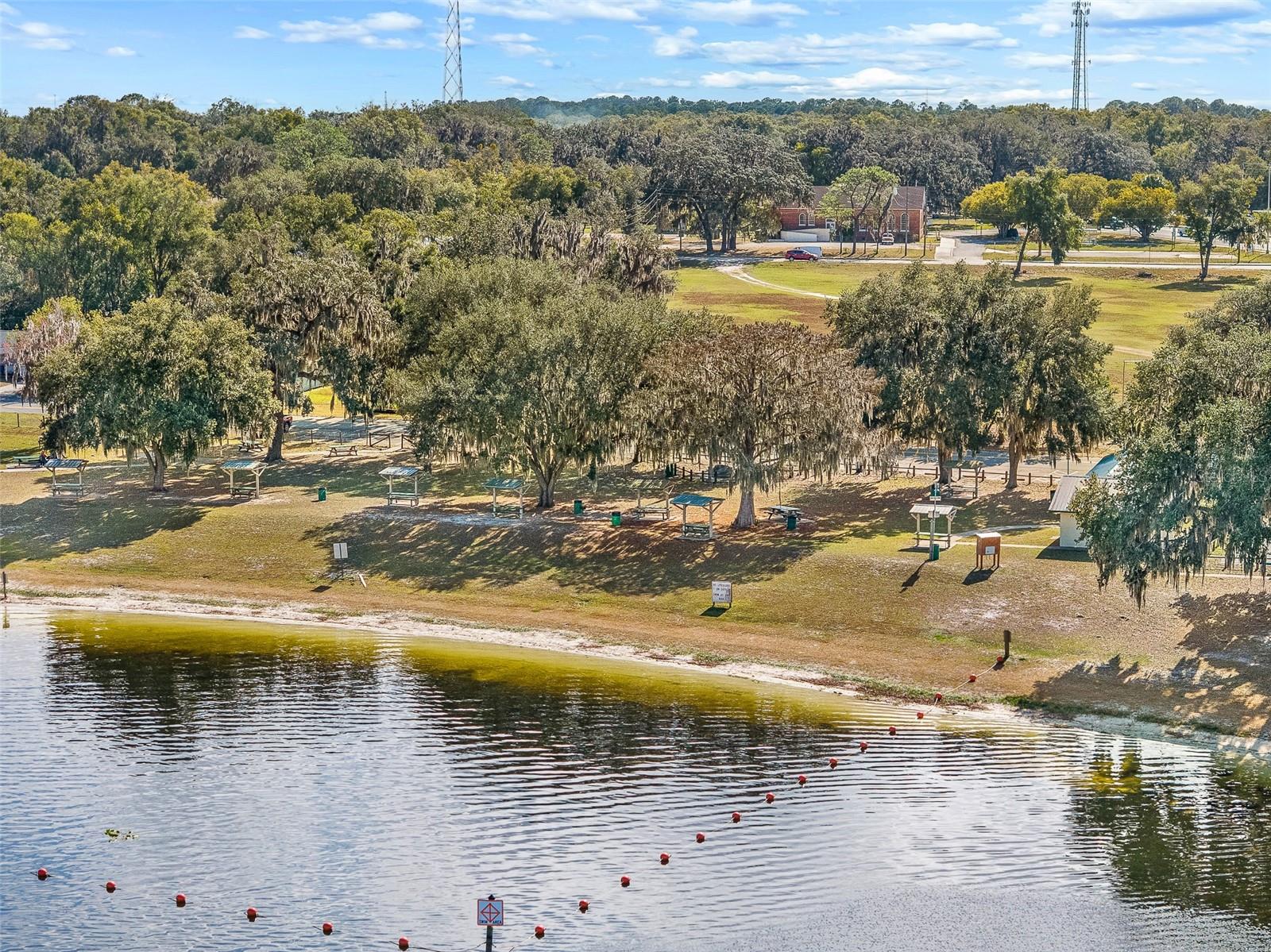 BRYANTS LAKE VIEW MANOR - Residential