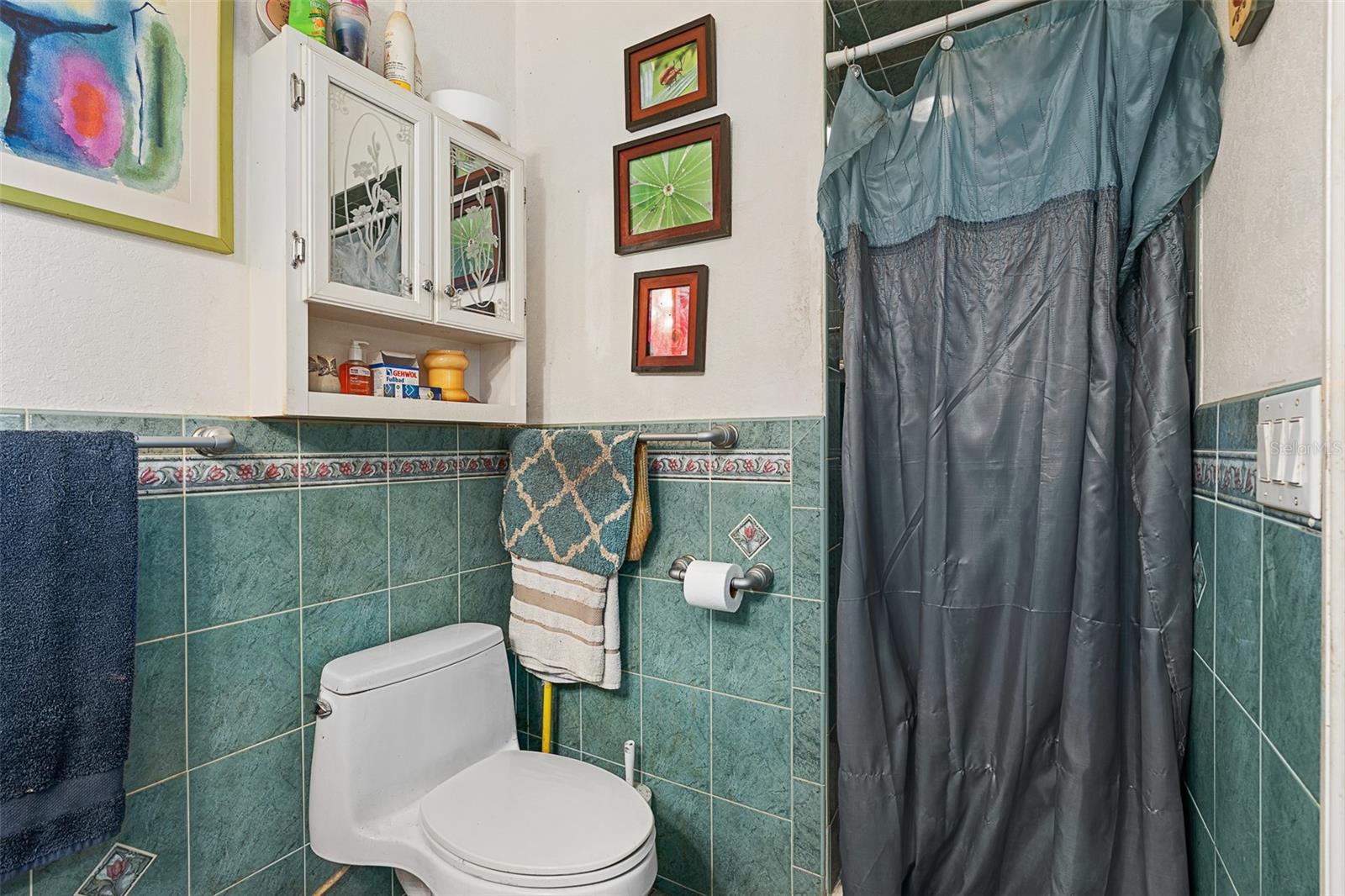 BRYANTS LAKE VIEW MANOR - Residential