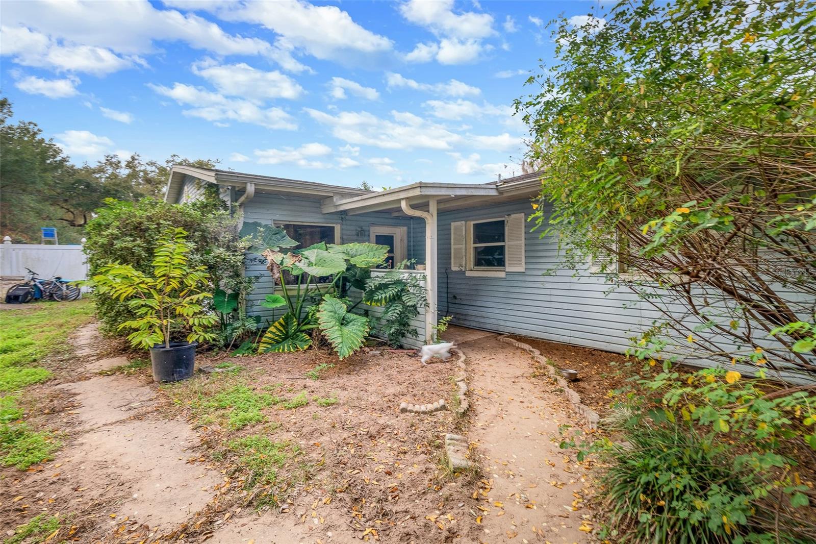 BRYANTS LAKE VIEW MANOR - Residential