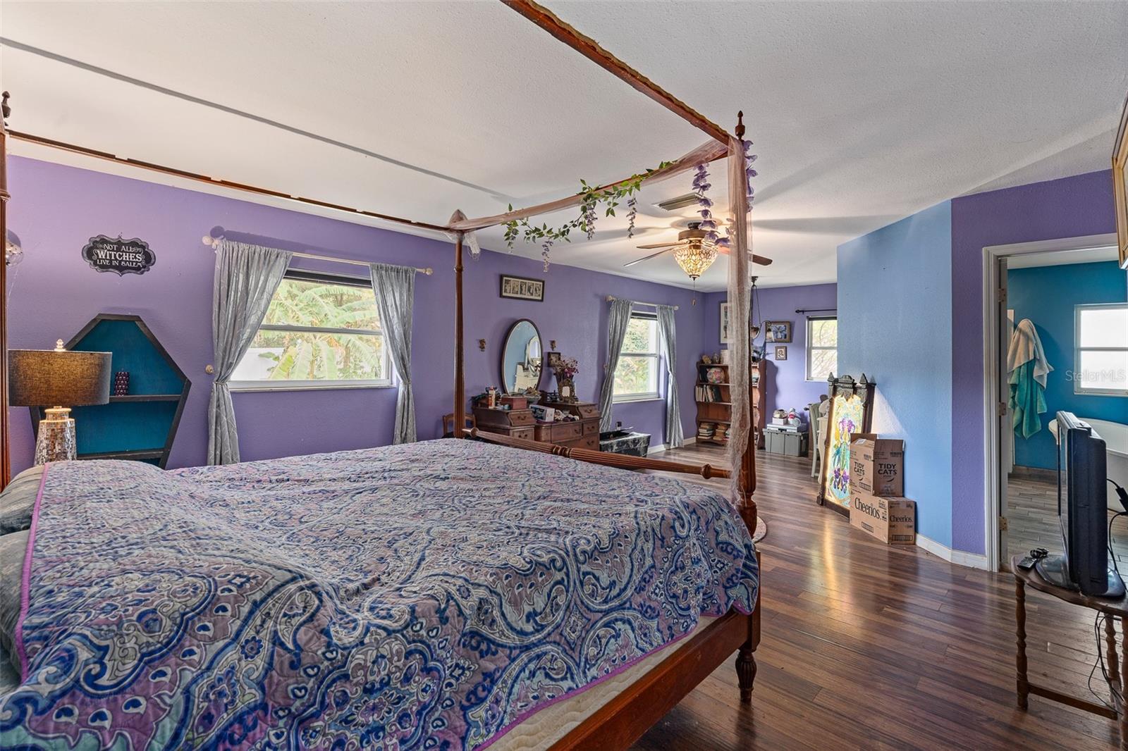 BRYANTS LAKE VIEW MANOR - Residential