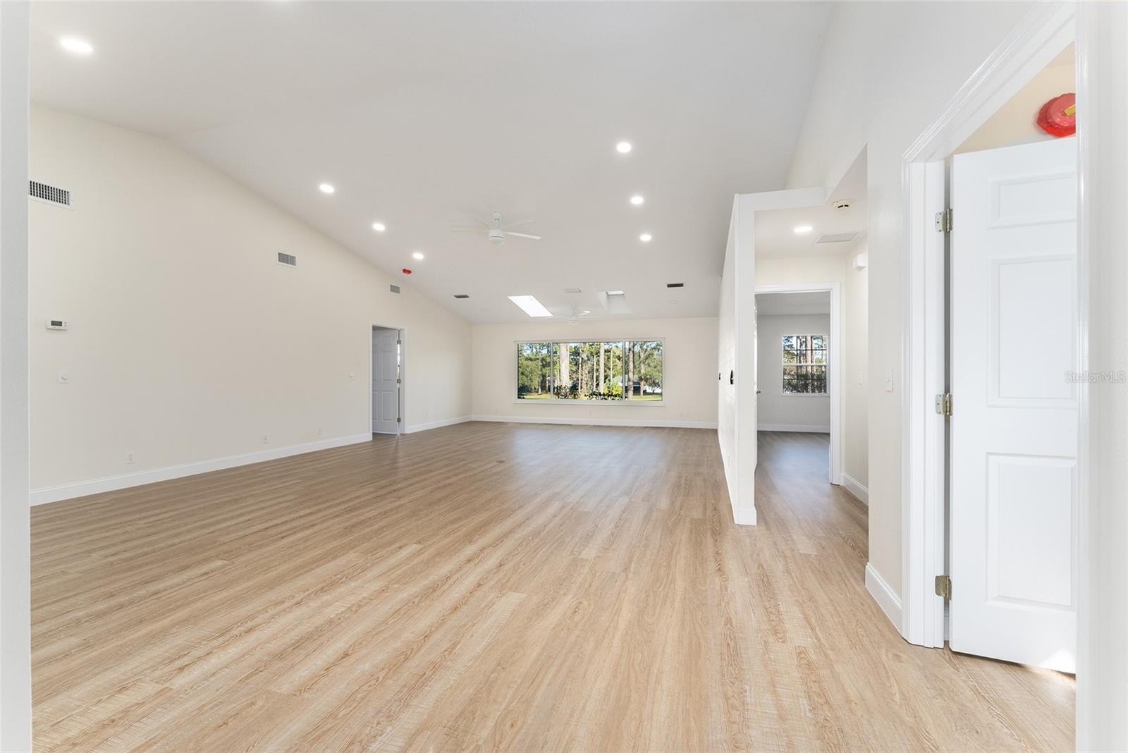 VILLAGE/ASCOT HEATH UN 43 PT - Residential Lease