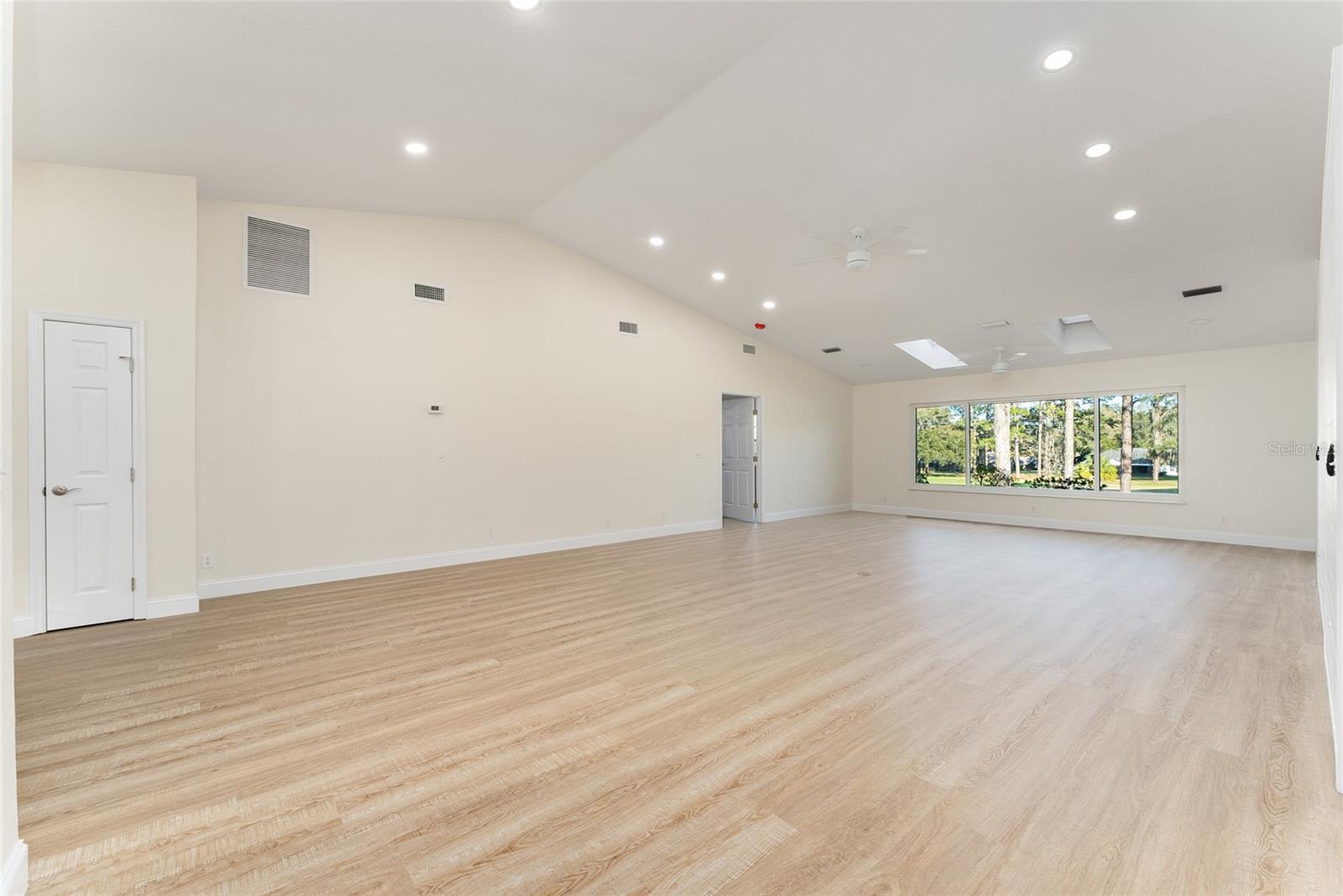 VILLAGE/ASCOT HEATH UN 43 PT - Residential Lease