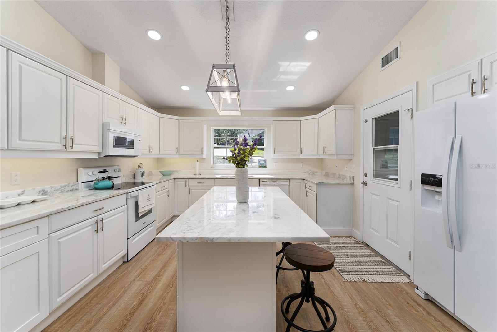 VILLAGE/ASCOT HEATH UN 43 PT - Residential Lease