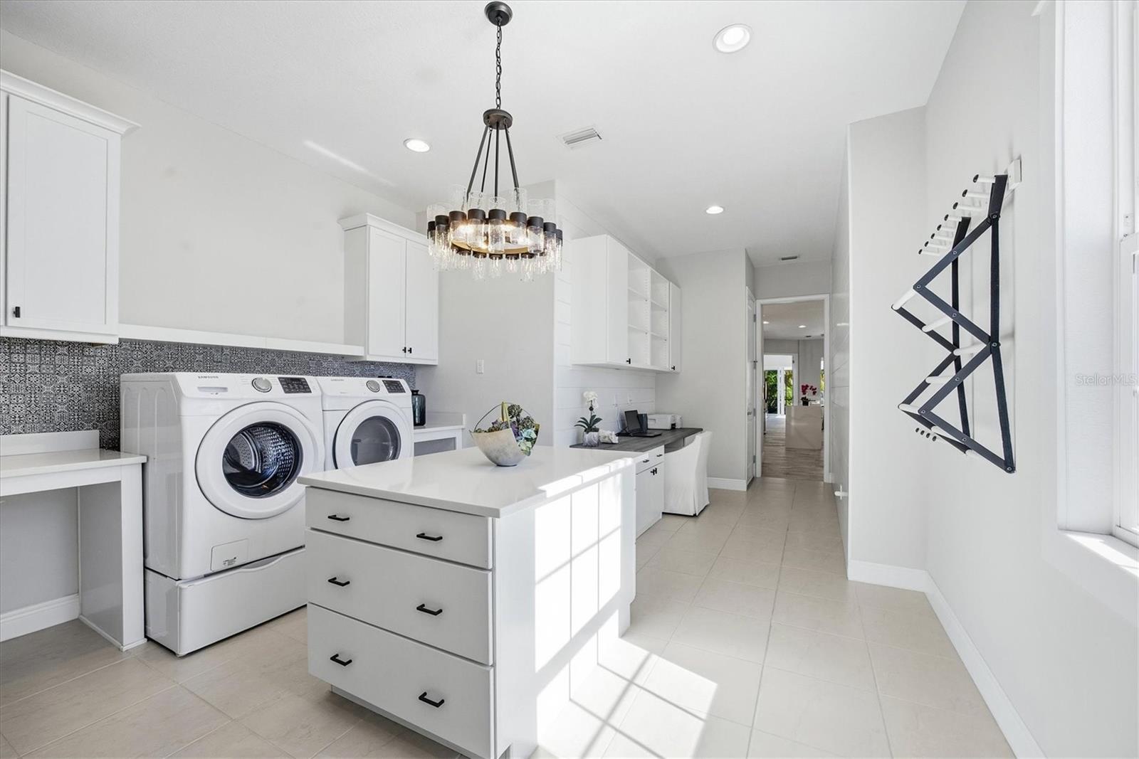 HAMPTON LAKES / AKA INDIAN LAKES - Residential