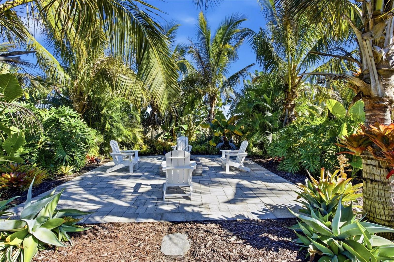 HAMPTON LAKES / AKA INDIAN LAKES - Residential