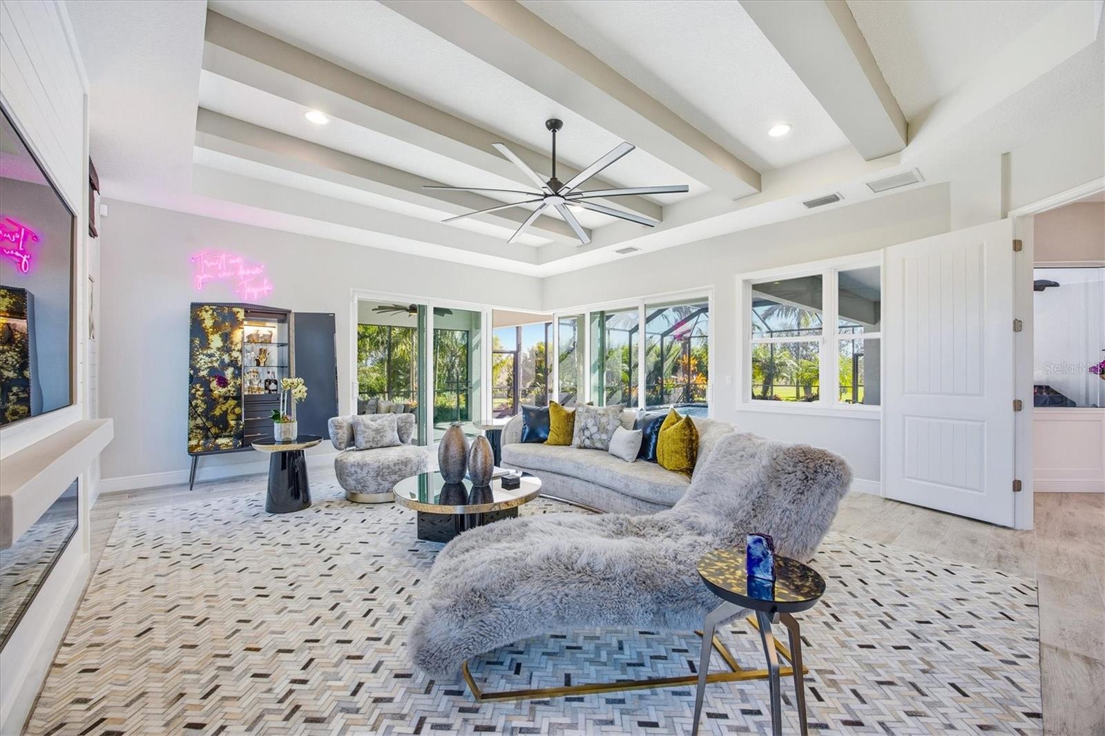 HAMPTON LAKES / AKA INDIAN LAKES - Residential