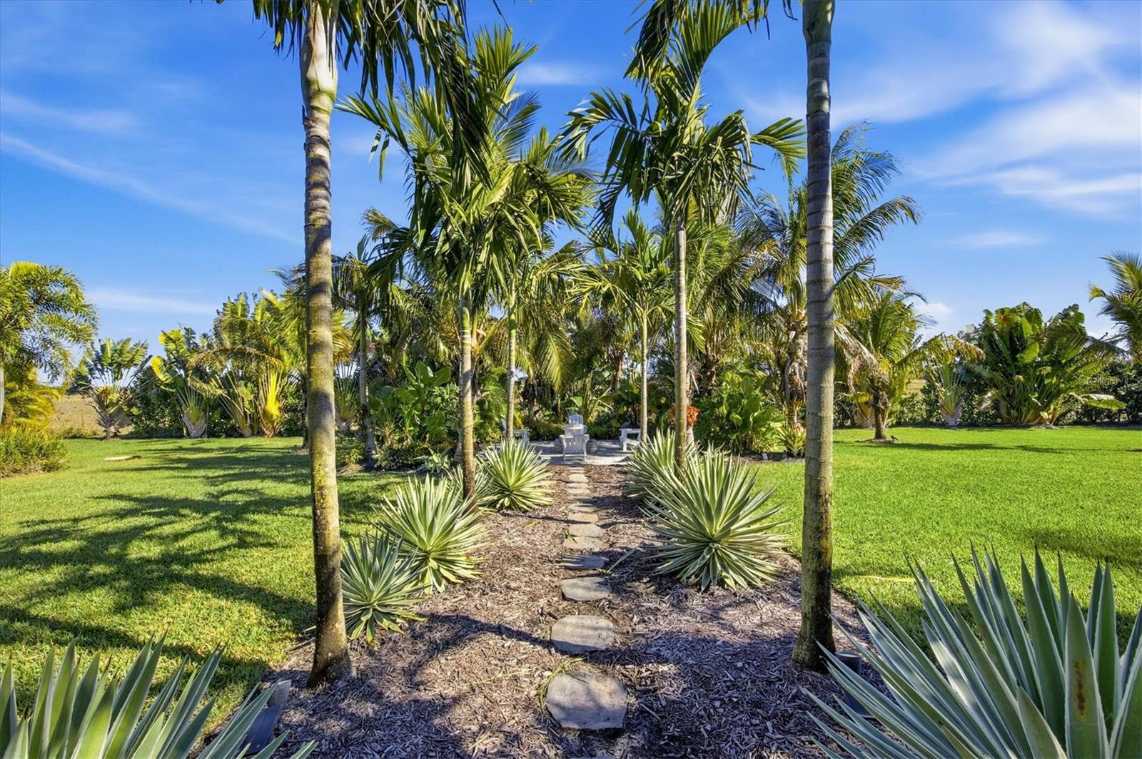 HAMPTON LAKES / AKA INDIAN LAKES - Residential